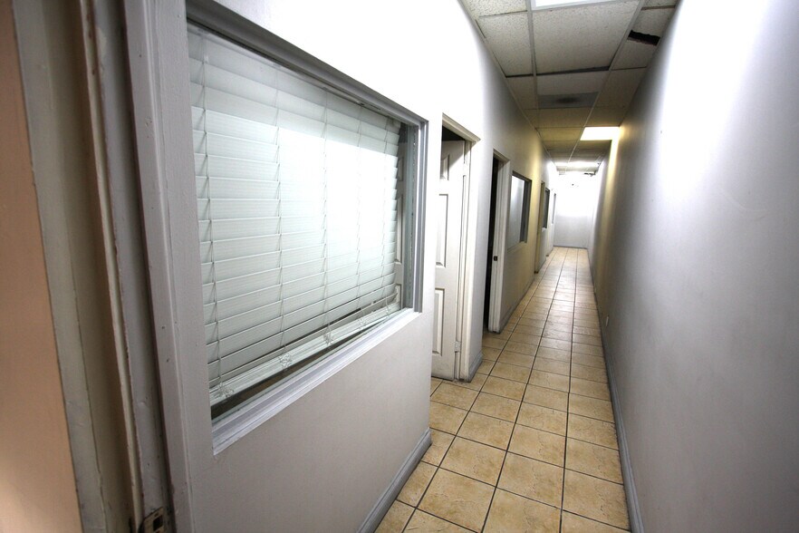 More Photos Of 1101 E 16th St, Los Angeles Warehouse For Lease