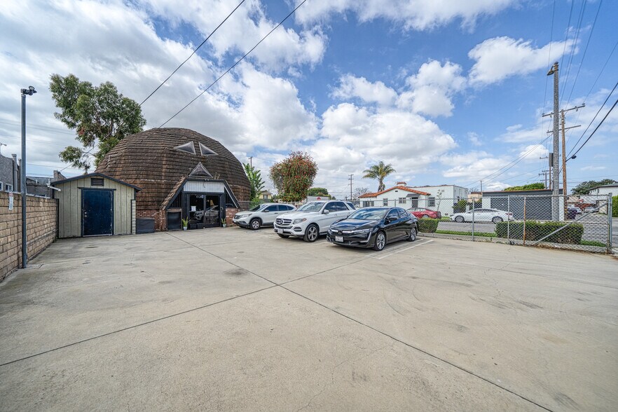 More Photos Of 1501 E Artesia Blvd, Long Beach Freestanding For Sale