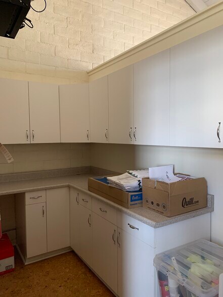 More Photos Of 310 Vista Del Mar, Redondo Beach Loft Creative Space For Lease