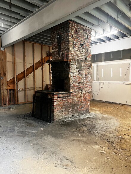 More Photos Of 124 Clinton St, Delaware City Storefront Retail Residential For Sale
