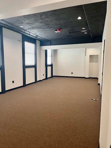 More Photos Of 3638 University Ave, Riverside Office Residential For Lease