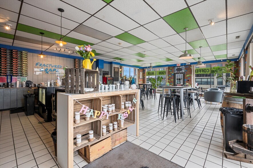 More Photos Of 138 S Market St, New Wilmington Storefront For Sale