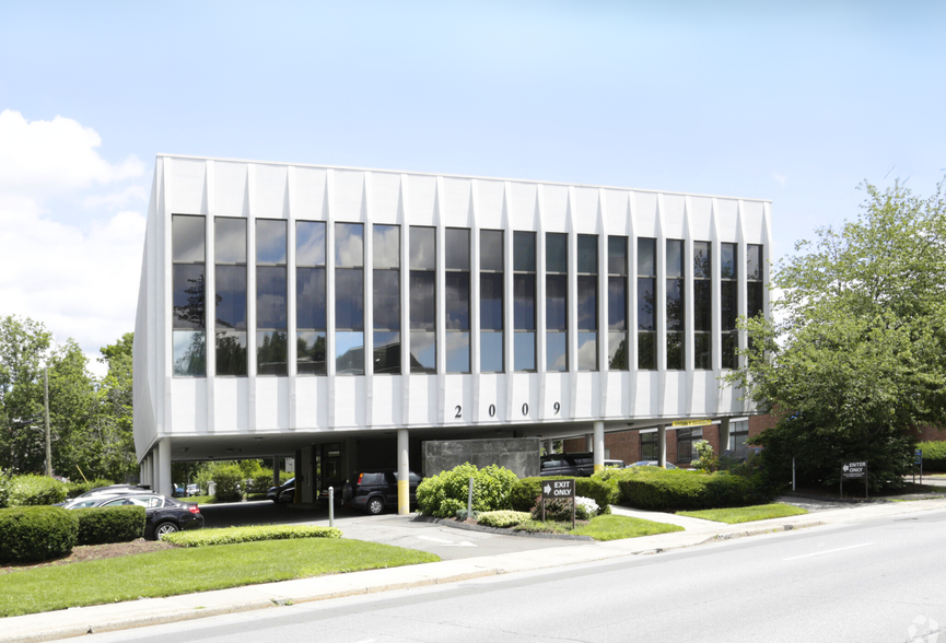 Primary Photo Of 2009 Summer St, Stamford Medical For Lease