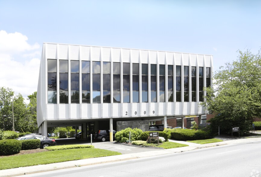 Primary Photo Of 2009 Summer St, Stamford Office For Lease