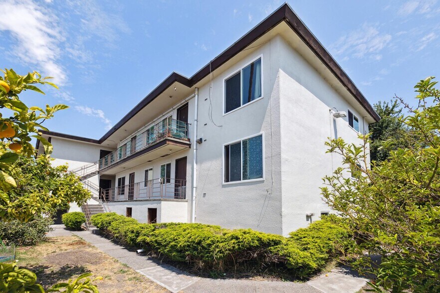 More Photos Of 1612 Parker St, Berkeley Apartments For Sale