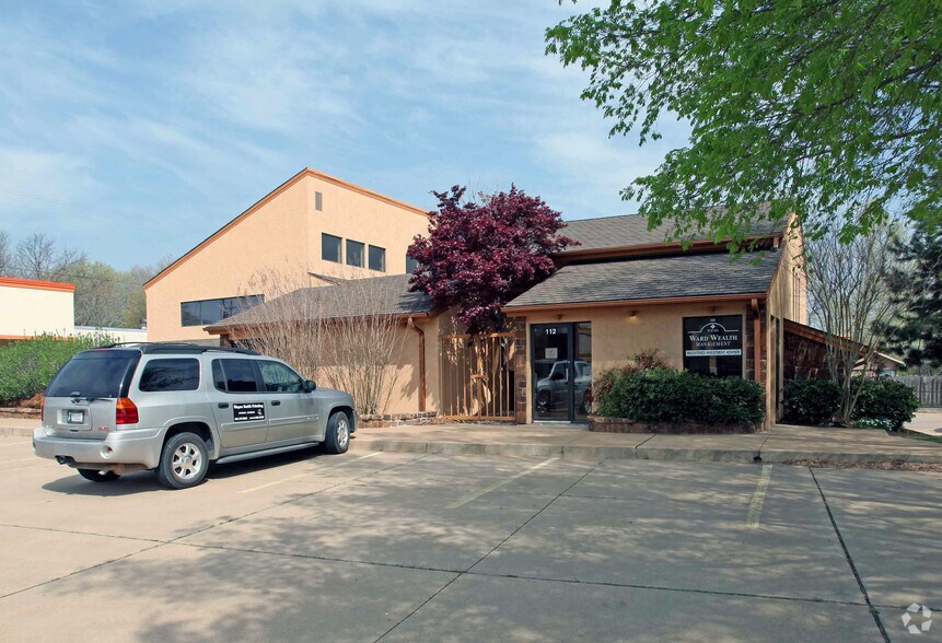 More Photos Of 110-114 W Hall Of Fame Ave, Stillwater Office For Sale
