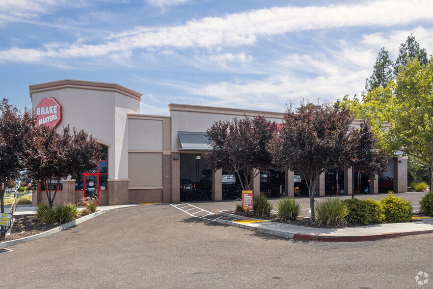 More Photos Of 5850 Sunrise Blvd, Citrus Heights Auto Repair For Sale