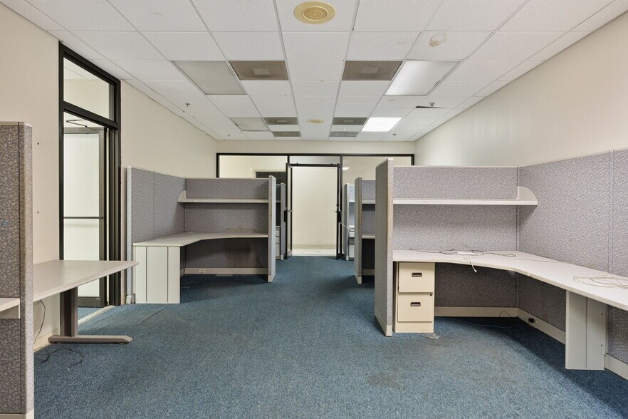 More Photos Of 2601 Cornerstone Blvd, Edinburg Medical For Sale