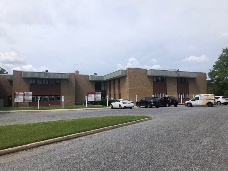 More Photos Of 20 Hospital Dr, Toms River Medical For Lease