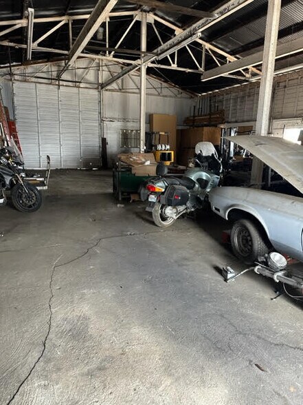 More Photos Of 3728 Airport Hwy, Birmingham Auto Repair For Lease