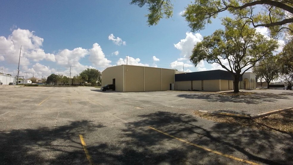 More Photos Of 650 6th St SW, Winter Haven Manufacturing For Lease