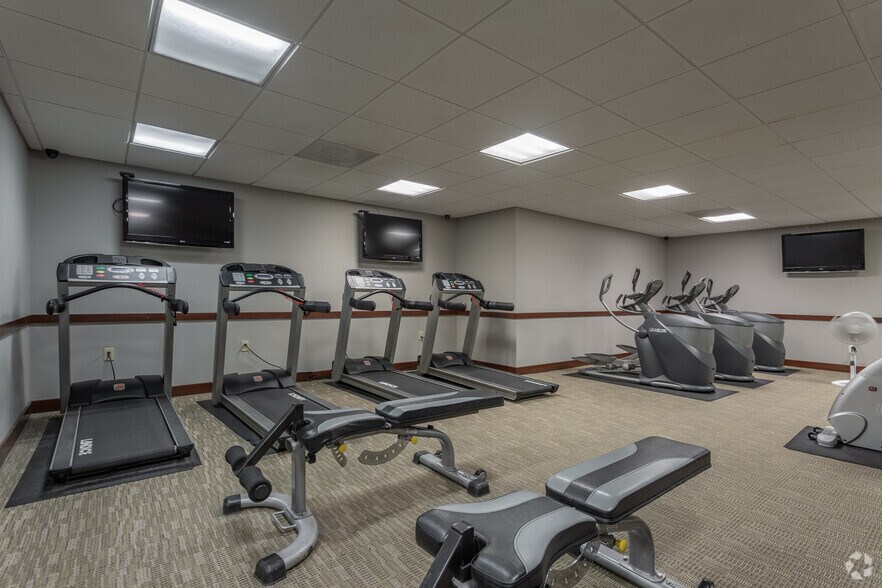 More Photos Of 2901 Euclid Ave, Cleveland Apartments For Sale