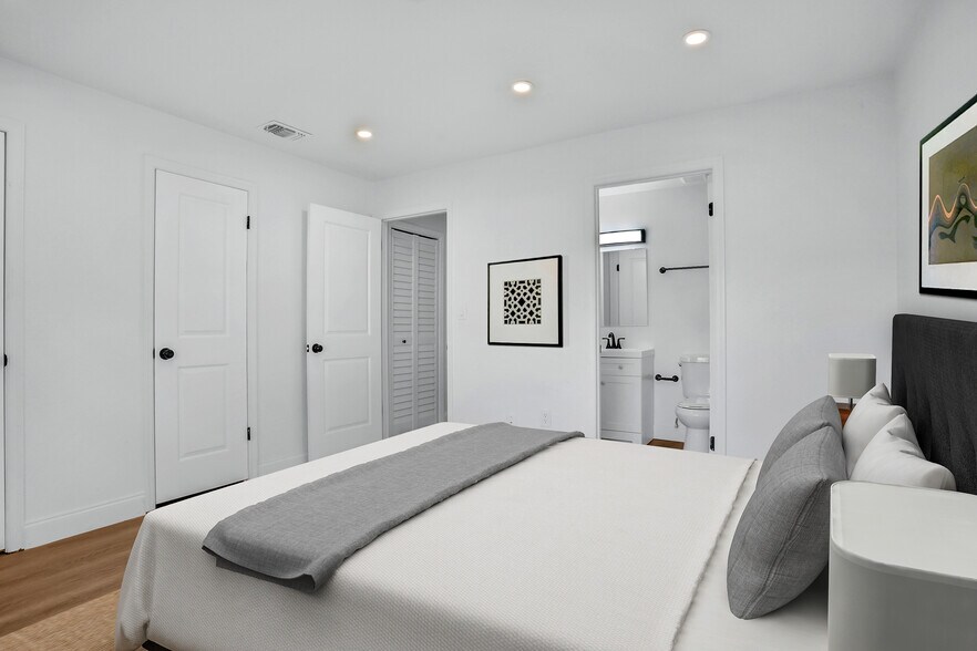 More Photos Of 1830 S Clyde Morris Blvd, Daytona Beach Apartments For Sale