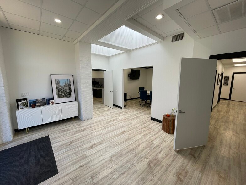 More Photos Of 500 S Tennessee St, McKinney Office For Sale