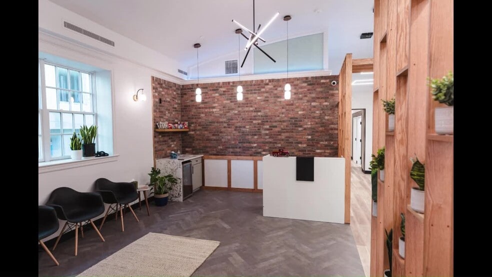 Primary Photo Of 16 Chambers St, Princeton Medical For Sale