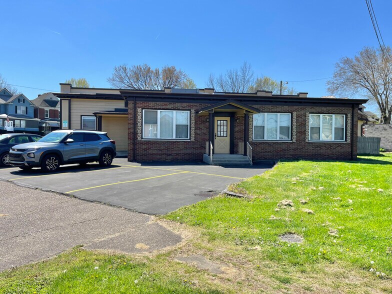 More Photos Of 350 5th Ave, Huntington Medical For Sale