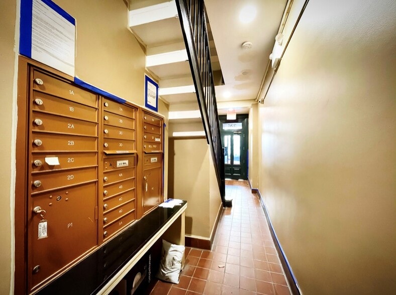 More Photos Of 324-326 W 47th St, New York Apartments For Lease