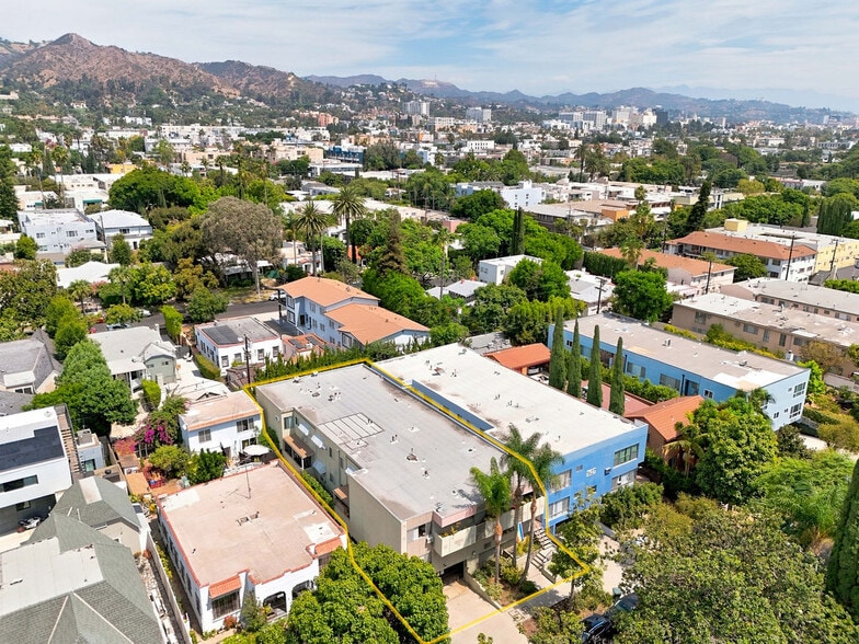 More Photos Of 7631 Norton Ave, West Hollywood Apartments For Sale