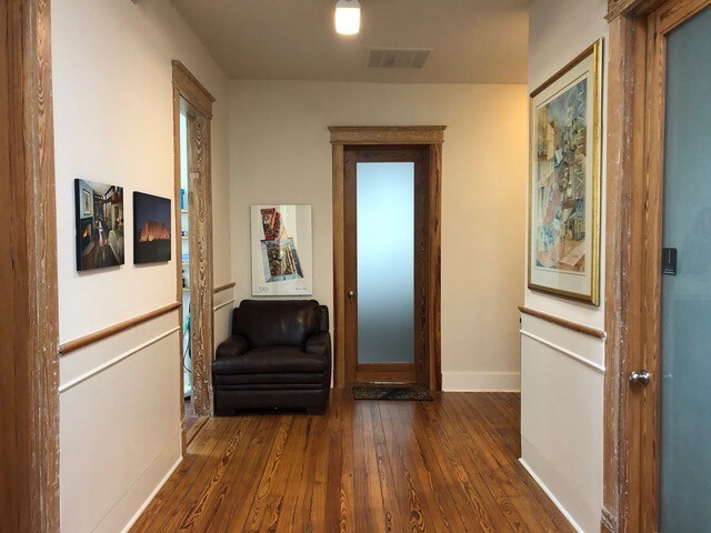 More Photos Of 109 S Main St, Hendersonville Storefront Retail Office For Lease