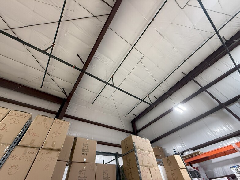 More Photos Of 282 W Hudson Rd, Rogers Flex For Lease