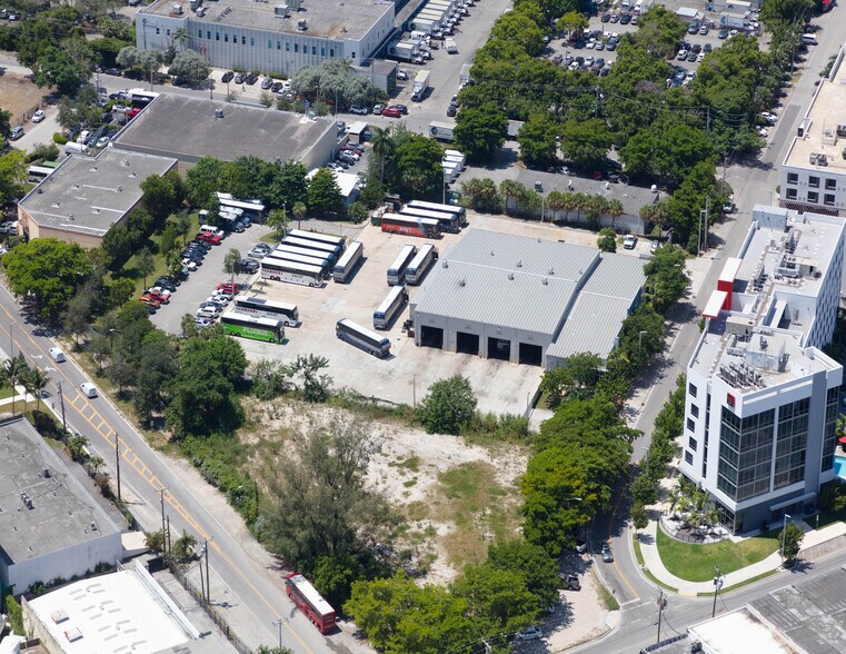 More Photos Of 3486 NW 25th Ave, Miami Warehouse For Lease