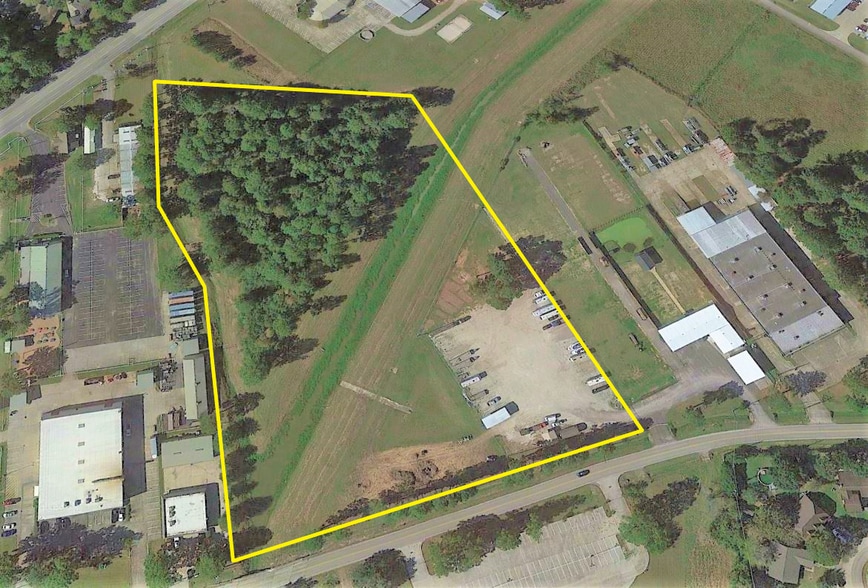 More Photos Of 20519 Rhodes Rd, Spring Lodge Meeting Hall For Sale