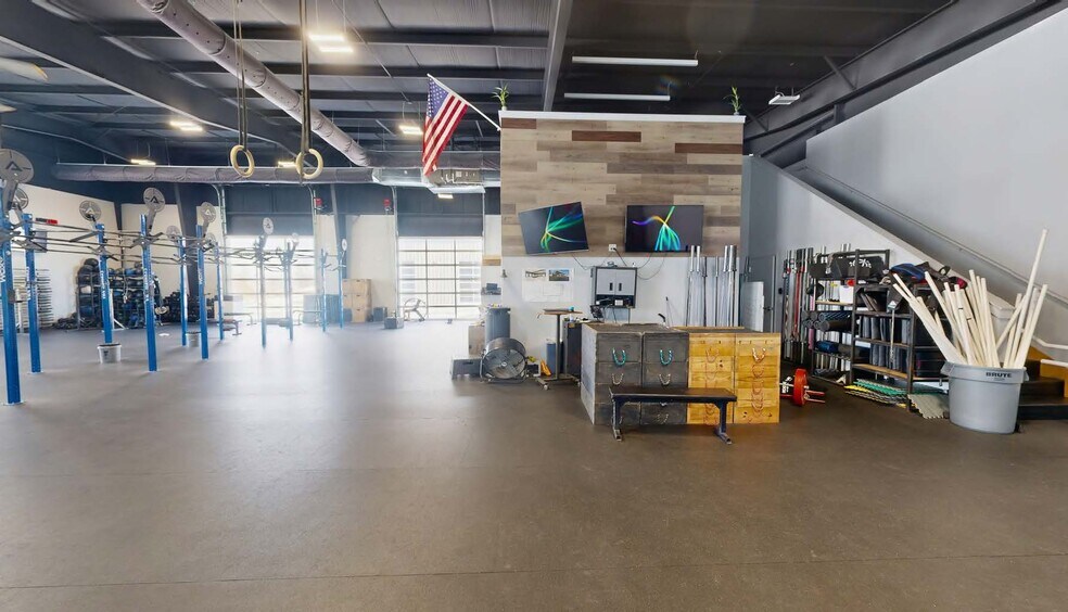 More Photos Of 2702 Little Flock Dr, Little Flock Flex For Lease