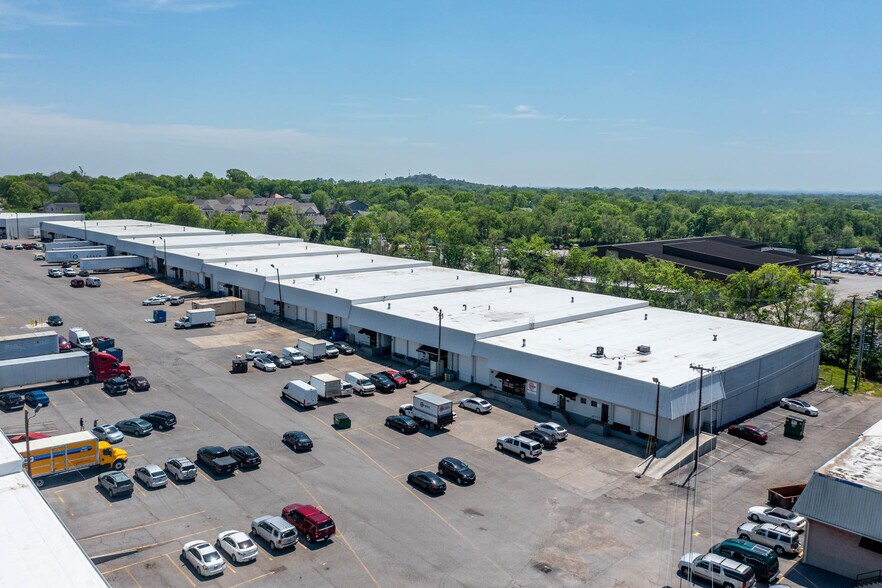 More Photos Of 3310-3422 Ambrose Ave, Nashville Warehouse For Lease