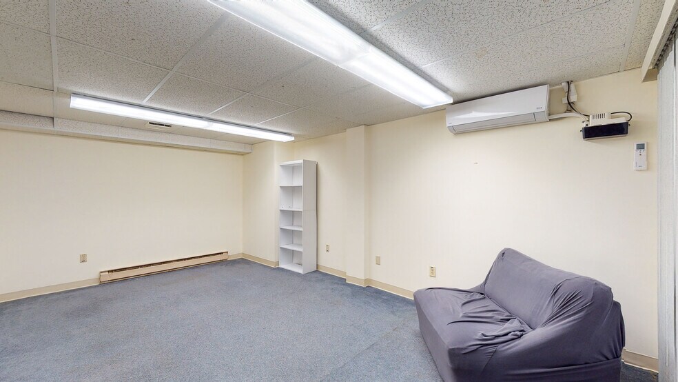 More Photos Of 6 Way Rd, Middlefield Office For Lease