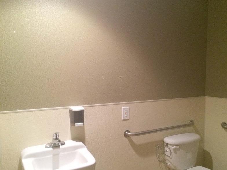 More Photos Of 4315 N Rancho Dr, Las Vegas Loft Creative Space For Lease