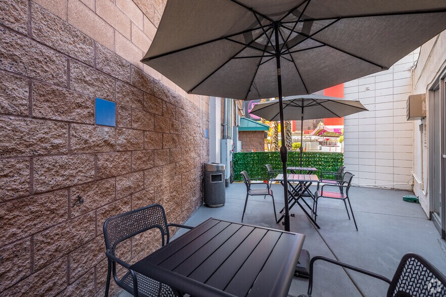 More Photos Of 2830 S Las Vegas Blvd, Las Vegas Hotel For Lease
