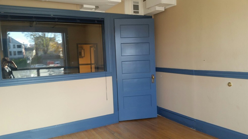 More Photos Of 31 S Main St, Concord General Retail For Sale
