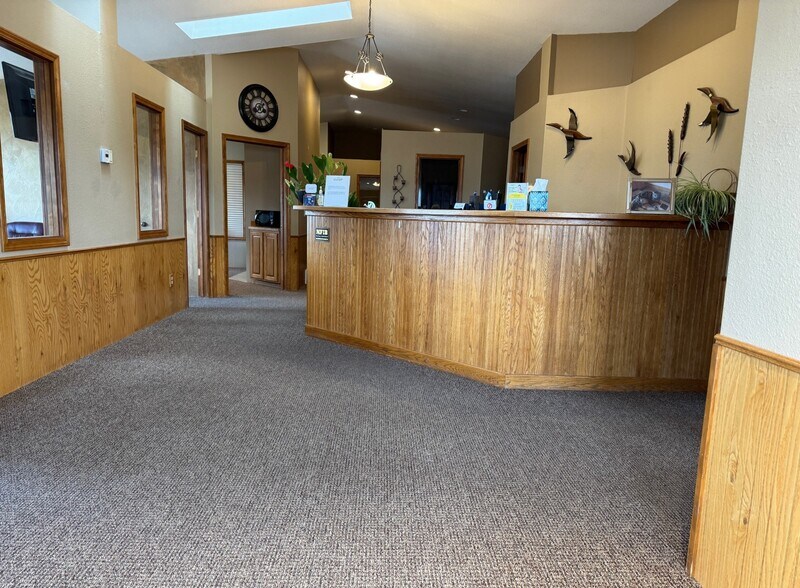 Primary Photo Of 1230 N 1st St, Hamilton Medical For Lease