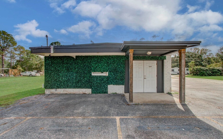 More Photos Of 7430 Rodgers Rd, Manvel Office Residential For Sale