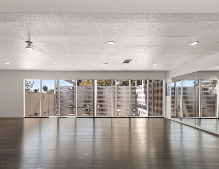 More Photos Of 556 N 1st St, San Jose Medical For Sale