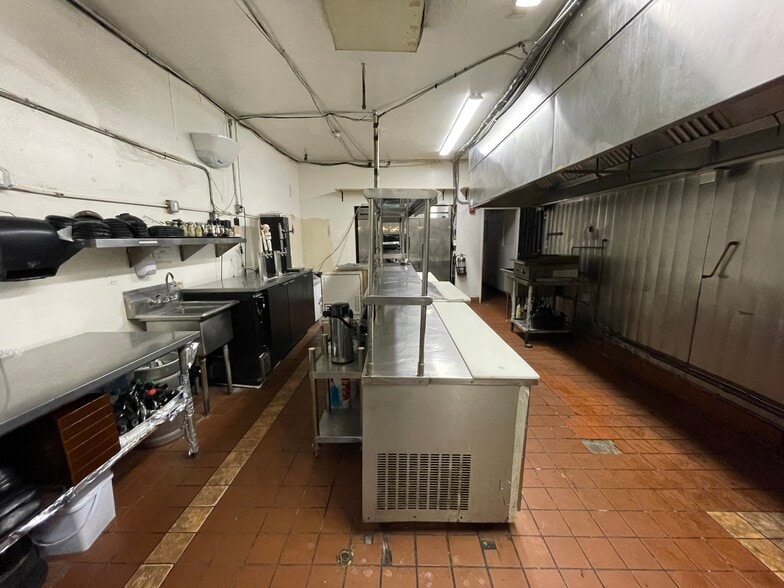 More Photos Of 5933-43 El Cajon Blvd, San Diego Storefront Retail Office For Sale