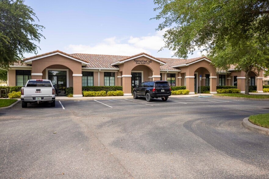 More Photos Of 17323 Pagonia Dr, Clermont Unknown For Lease