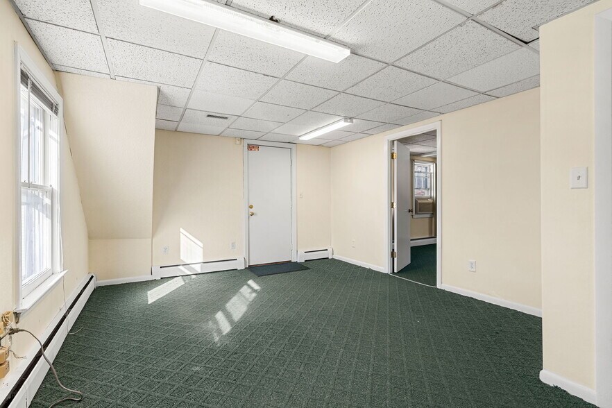 More Photos Of 136 Main St, Acton Unknown For Lease