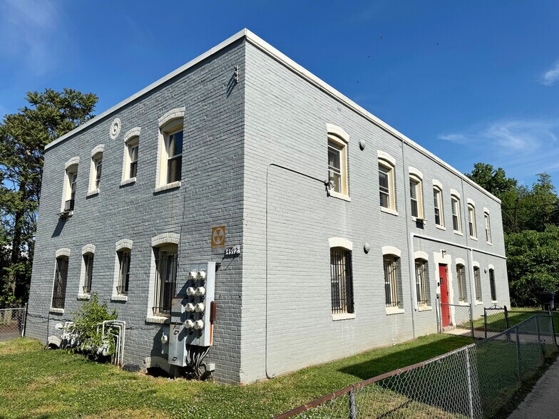 More Photos Of , Washington Multifamily For Sale