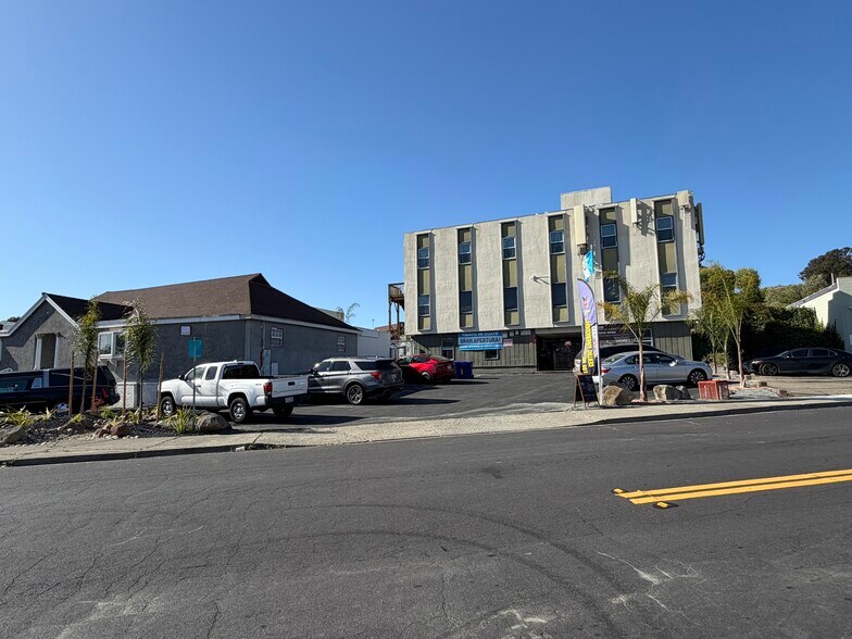 More Photos Of 435 Valley View Rd, El Sobrante Office For Lease