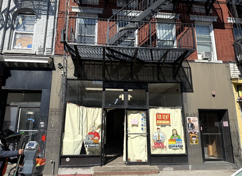More Photos Of 2505 Bergenline Ave, Union City Storefront Retail Residential For Lease
