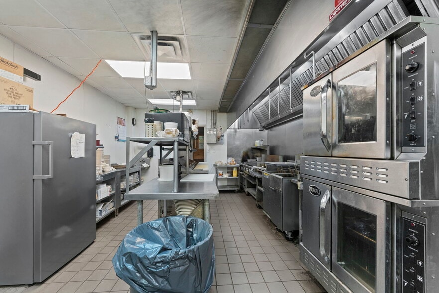More Photos Of 118 Railroad Ave NE, Mora General Retail For Sale