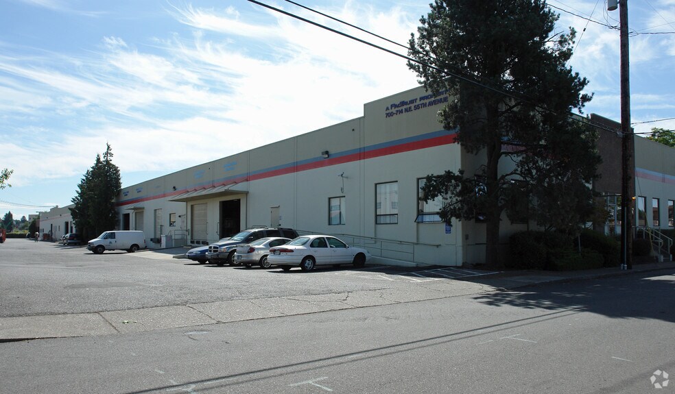 More Photos Of 920 NE 58th St, Portland Unknown For Lease