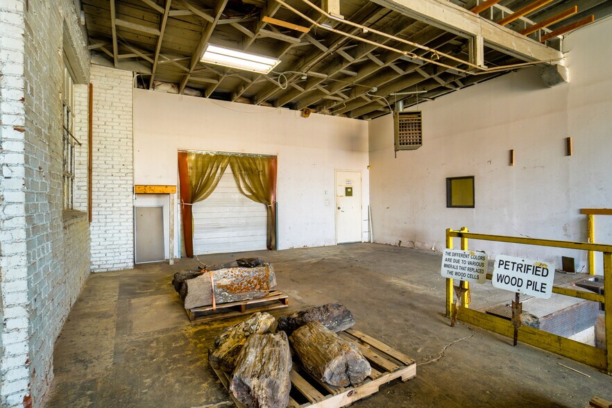 More Photos Of 8 NW 8th St, Oklahoma City Light Manufacturing For Lease