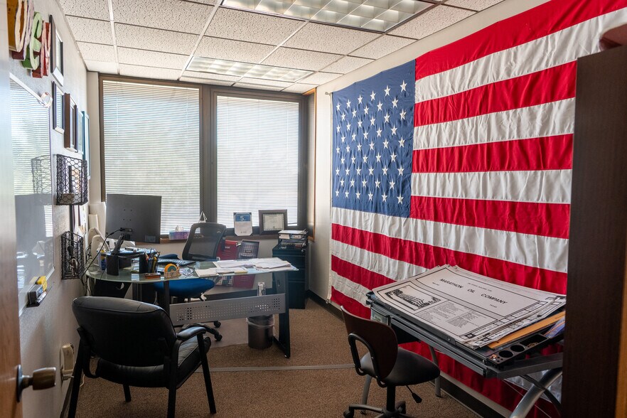 More Photos Of 125 W Missouri Ave, Midland Office For Sale