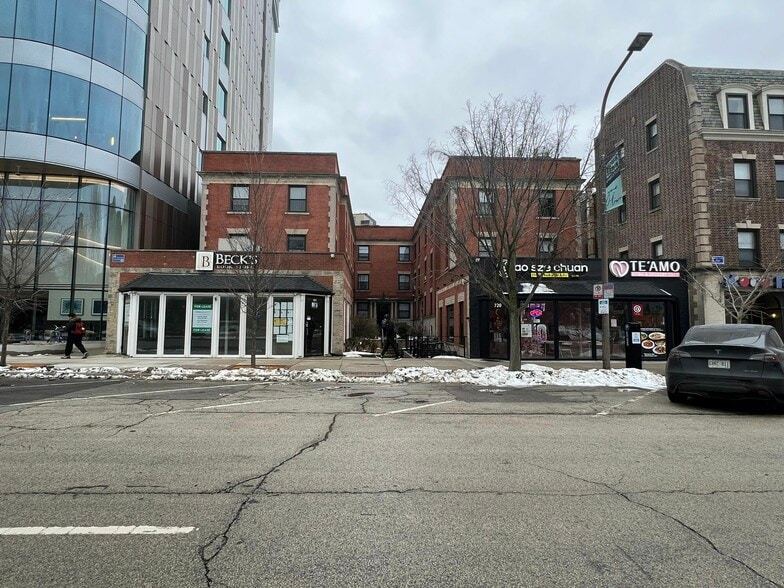 More Photos Of 716 Clark St, Evanston Apartments For Sale