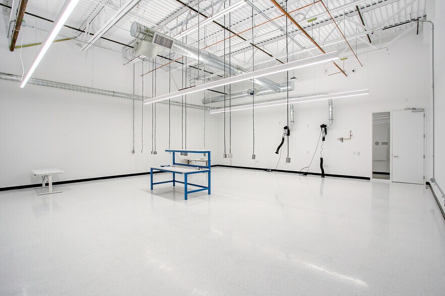More Photos Of 3151 Zanker Rd, San Jose Research And Development For Lease