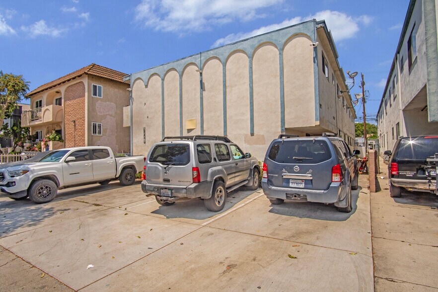 More Photos Of 12231 Pacific Ave, Los Angeles Apartments For Sale