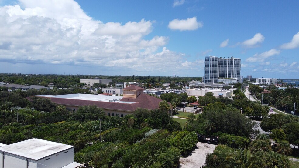 More Photos Of 3139 Lakeshore Dr, Riviera Beach Land For Sale