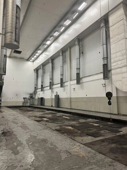 More Photos Of 400 Lake St, Shreveport Warehouse For Sale